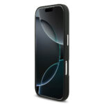 apple iphone 17 pro kilif aston martin orjinal lisansli m safe sarj ozellikli metal logolu pu deri kapak iphone 17 pro aston martin 488306 39 b.jpg