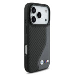 apple iphone 17 pro kilif bmw orjinal lisansli m safe sarj ozellikli metal bmw ve m logolu pu karbon tasarimli kapak iphone 17 pro bmw 486234 39 b.jpg