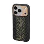 apple iphone 18 pro kilif m safe sarj ozellikli yukseltilmis kamera cerceveli karbon fiber tasarimli benks knight armorpro kevlar kapak iphone 18 pro benks 559961 43 b.jpg